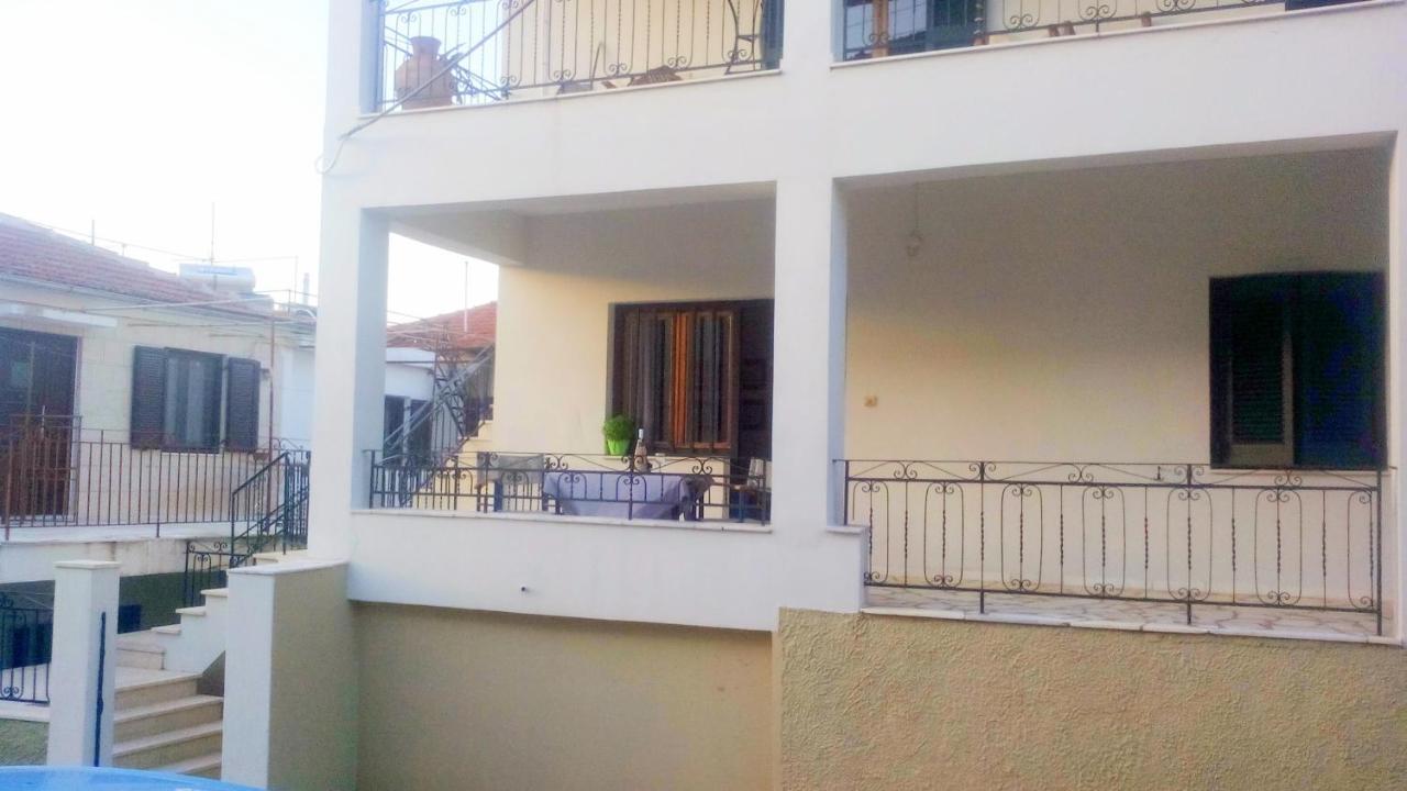 Estia Holiday Apartment & Studio فاثي المظهر الخارجي الصورة