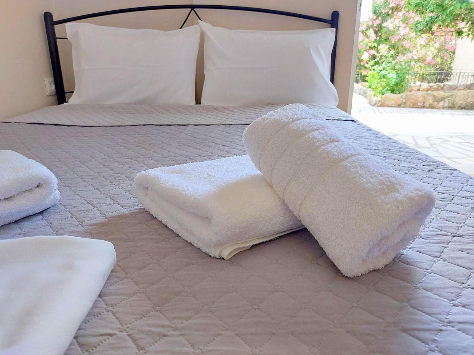 Estia Holiday Apartment & Studio فاثي المظهر الخارجي الصورة